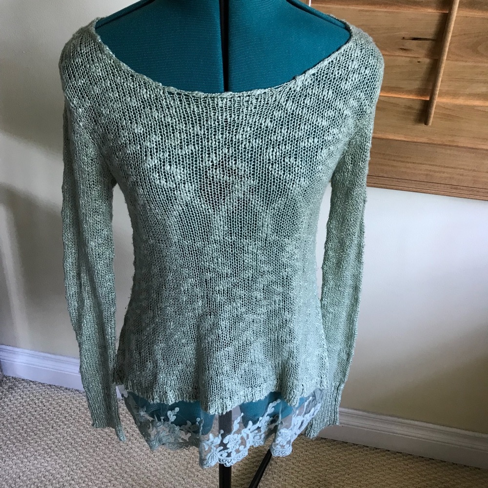 Green Sweater with Lace